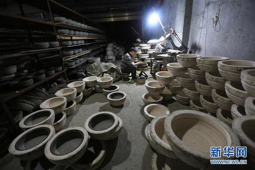 贵州织金 巧手制陶 点泥成金